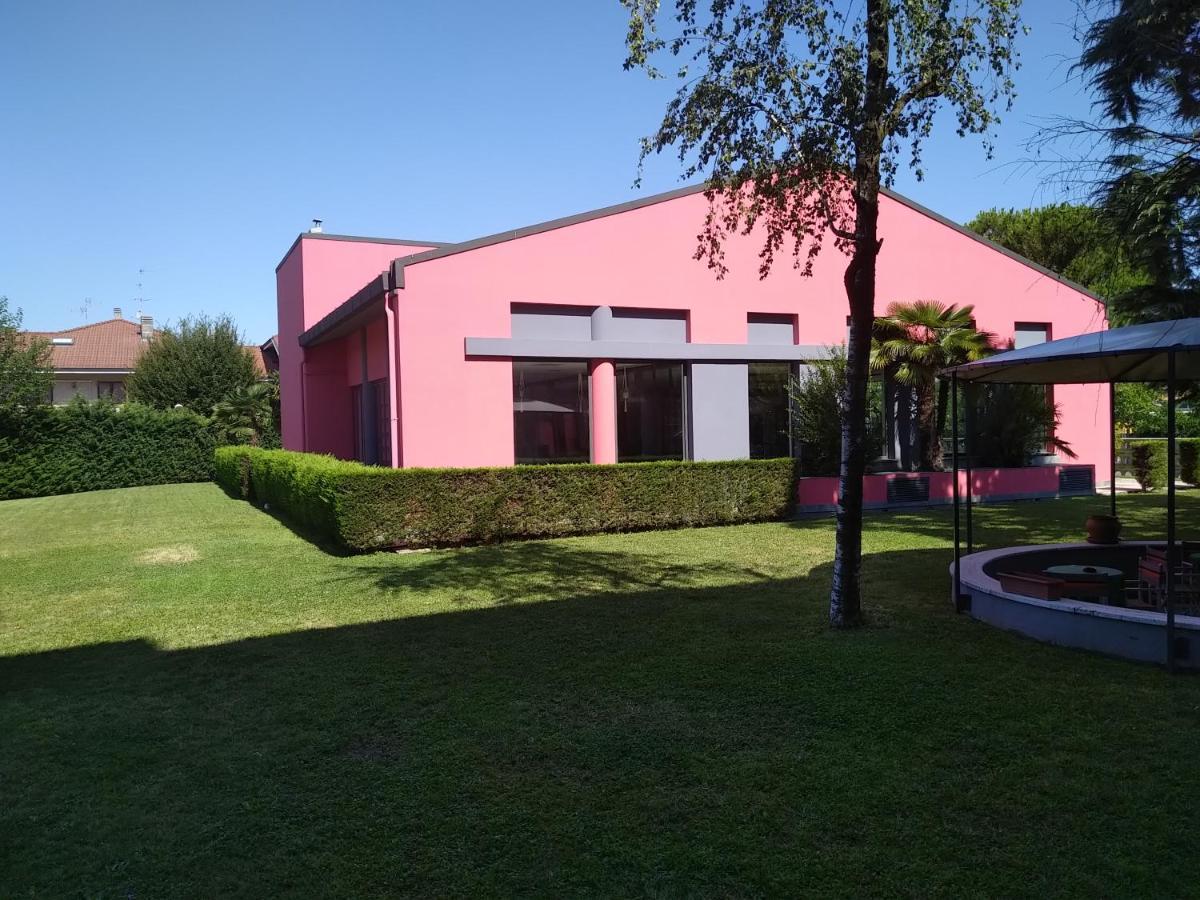Hotel Embassy Pero Exterior photo