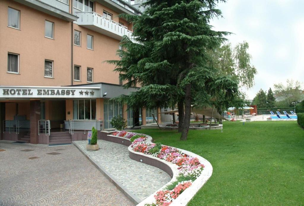 Hotel Embassy Pero Exterior photo